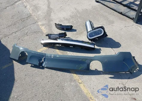 2025 Rivian R1T Ascend Tri Motor Max Pack/Premium Tri Motor Max Pack из США, поврежденный, VIN 7FCTGCAPXSN042441